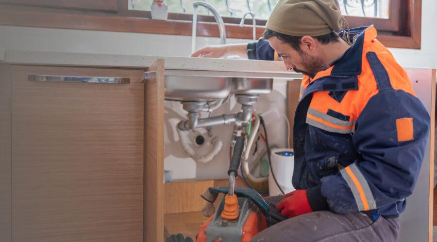 Professional water heater repair in Manitowoc, WI